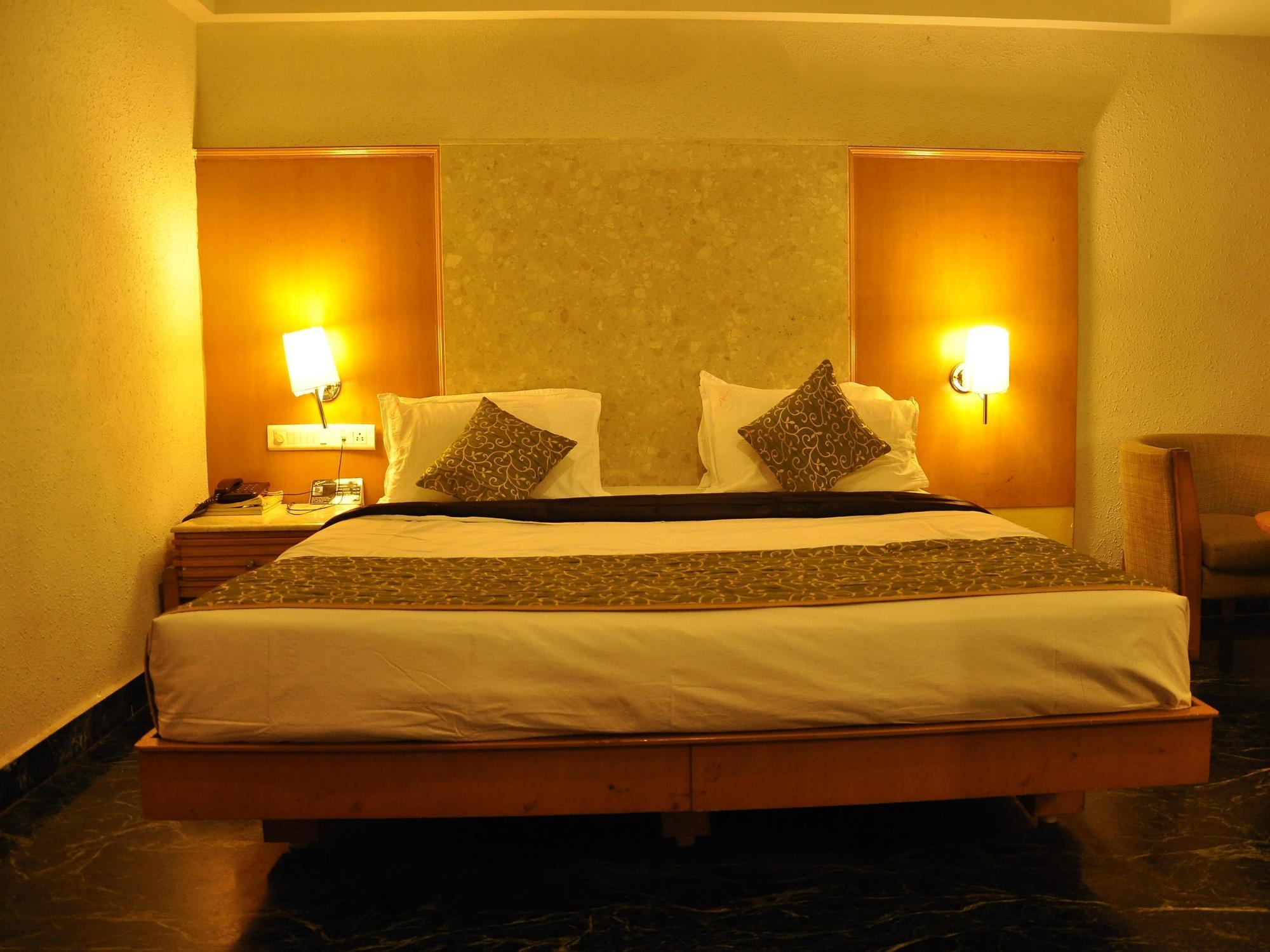 Hotel Manorama Vijayawada Luaran gambar