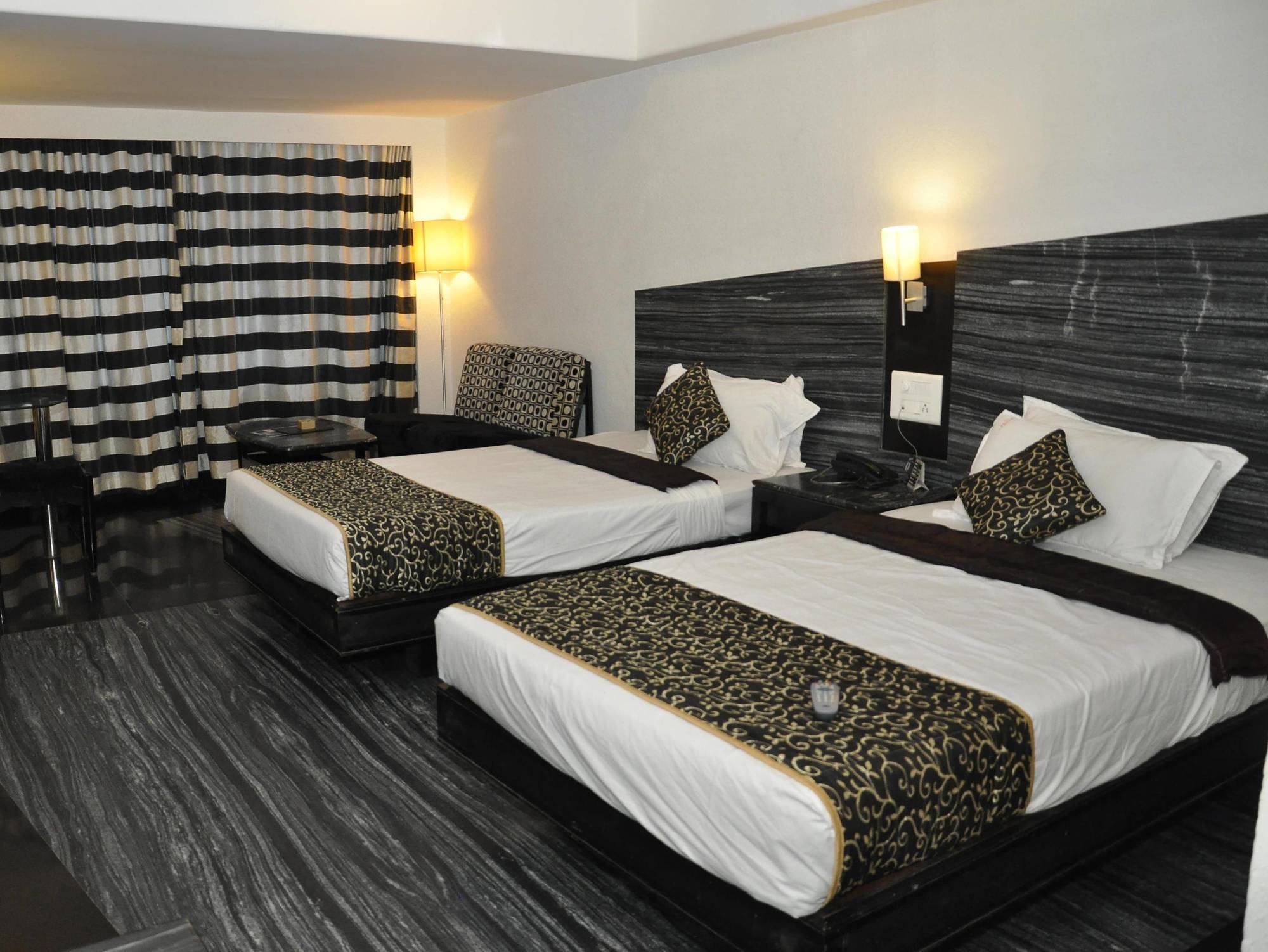 Hotel Manorama Vijayawada Luaran gambar
